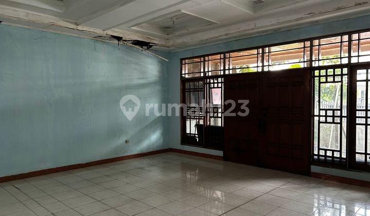 Dijual Rumah Hitung Tanah di Tomang, Jakarta Barat 2