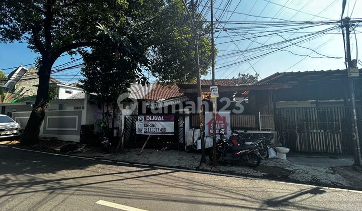 Dijual Rumah Hitung Tanah di Bendungan Hilir Jakarta Pusat 1