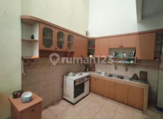 Dijual Rumah di Taman Kota Jakarta Barat 2