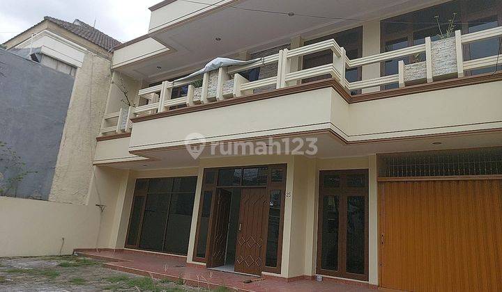 Dijual Rumah 2 Lantai di Grogol Jakarta Barat Lokasi Strategis 2