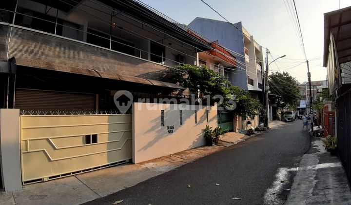 Dijual Rumah Siap Huni di Tomang Jakarta Barat Dijual Rumah Siap Huni di Tomang Jakarta Barat