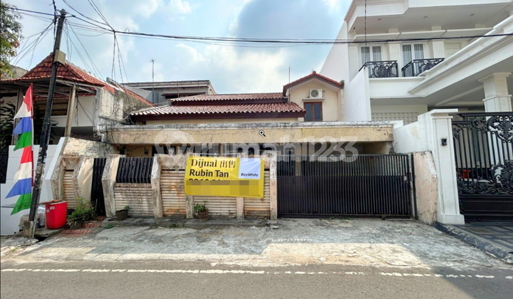 Dijual Rumah Hitung Tanah di Bendungan Hilir Jakarta Pusat Dijual Rumah Hitung Tanah di Bendungan Hilir Jakarta Pusat