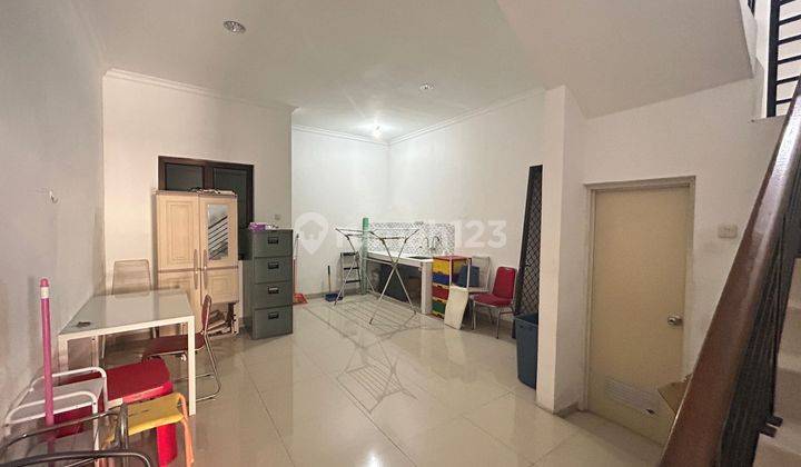 Dijual Rumah 3 Lantai di Tomang Mandala Jakarta Barat 1