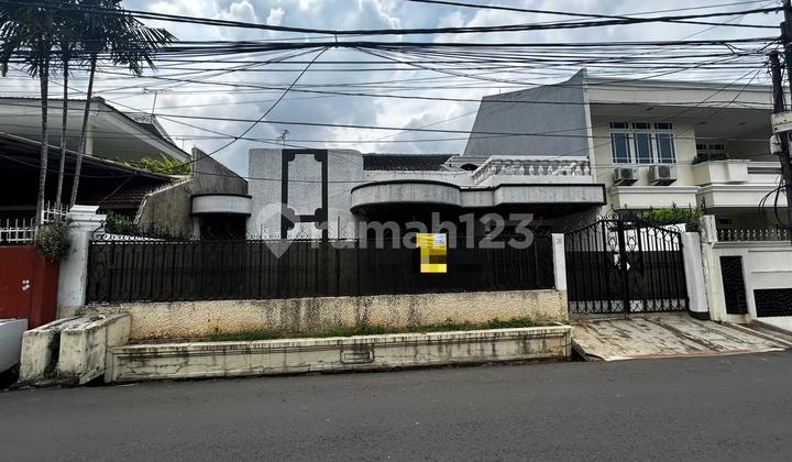 Old House for Sale in Tomang, West Jakarta 1