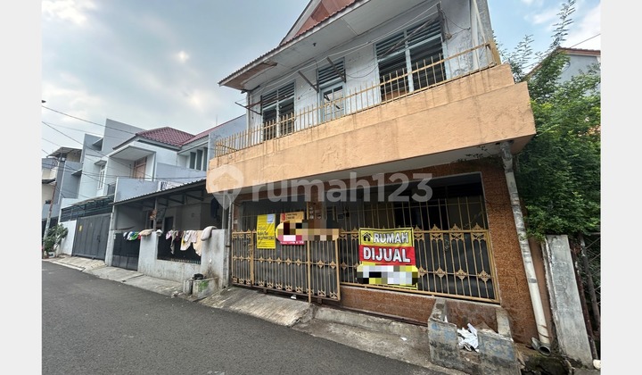 Dijual Rumah Hitung Tanah di Tomang Jakarta Barat 1