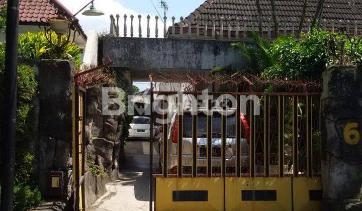 RUMAH ANTIK DI JL HASANUDIN, SAMAAN, KEC KLOJEN, KOTA MALANG 2