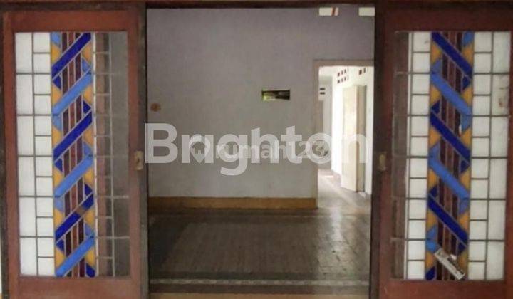 RUMAH SEWA ANTIK MODEL KOLONIAL BELANDA DI AREA GUNUNG GUNUNG KOTA MALANG 2