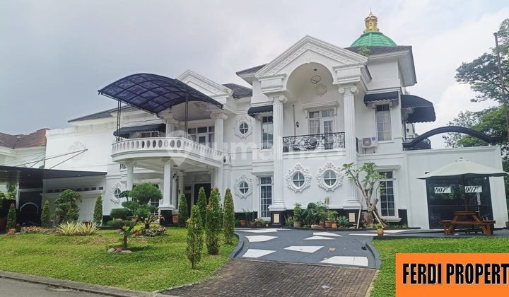 Rumah Mewah Megah dengan Kolam Renang Legenda Wisata Cibubur