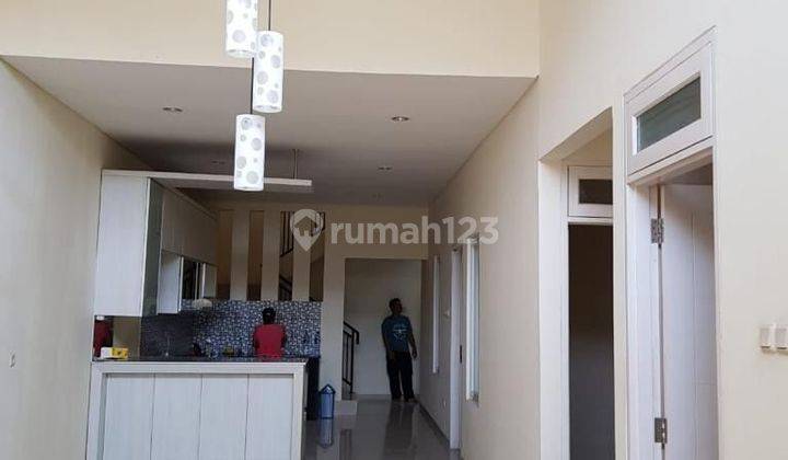 Rumah Cantik 2,5 Lantai Citra Gran Cibubur  2