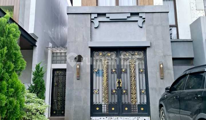 Dijual Rumah BSD 7X18 2 Lantai Semi Furnished Rapi Siap Huni