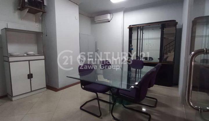 Disewakan 2 Ruko Gandeng 4 Lt Depan Jln Raya Martadinata Ancol 1