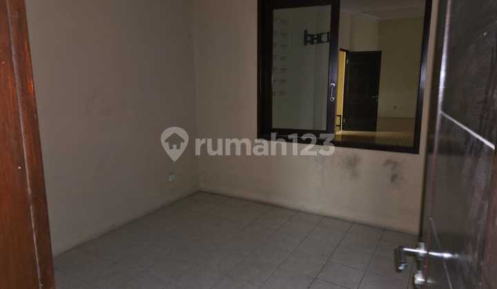 For Sale: House in Alam Sutra (Sutra Buana)