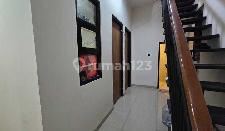 Rumah Mewah Di Puspitaloka BSD 2
