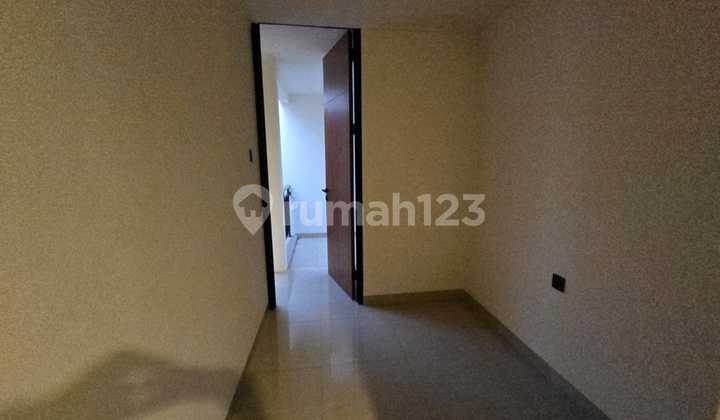 Luxury House in Puspitaloka BSD Luxury House in Puspitaloka BSD