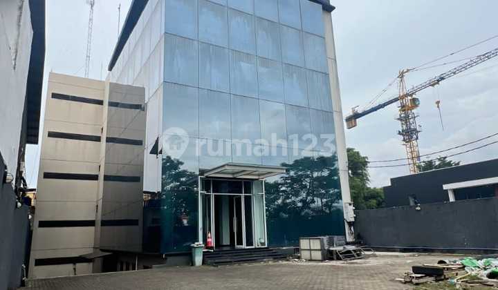 Office Building Area 863 Sqm on Jalan Panjang Kebon Jeruk West Jakarta 2