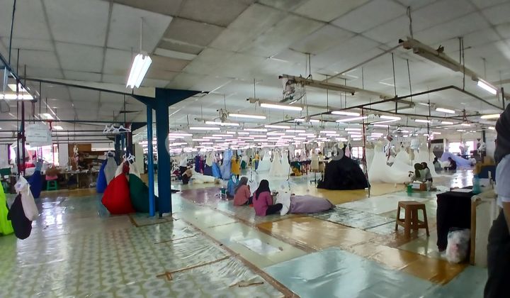 Dijual Tanah Bangunan Ex Pabrik Garmen di Jalan utama Raya Parung, Bogor