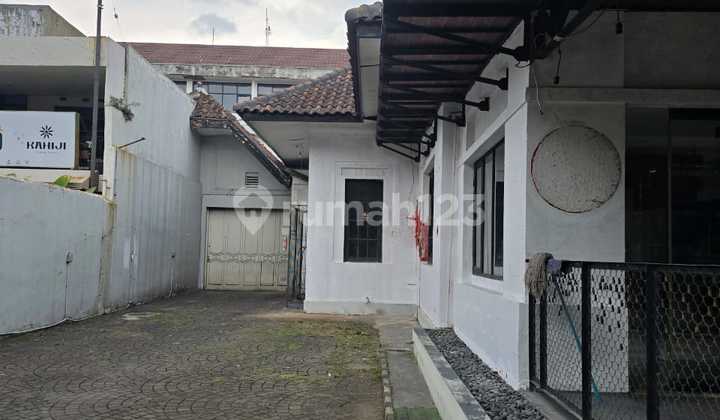 Ruang Usaha Cocok Di Buat Cafe Jalan Riau Bandung