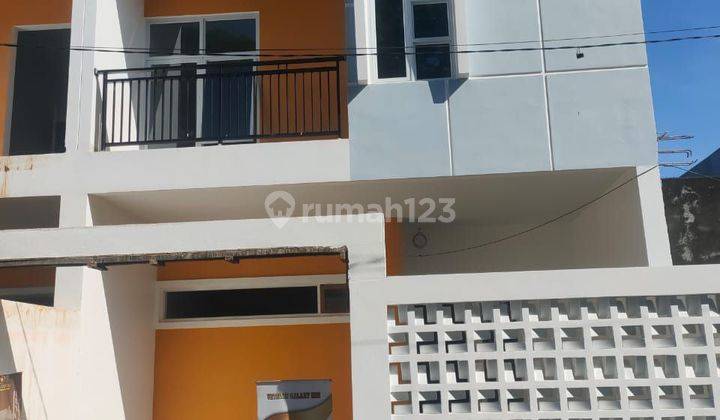 Rumah 2 Lantai Siap Huni Lokasi Veteran Selatan 2