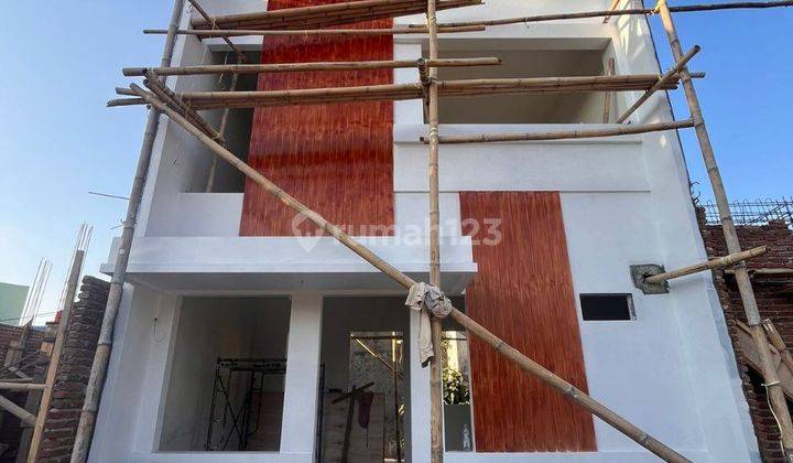 Dijual Rumah 2 Lantai Lokasi Hertasning Baru, Kompleks Pao-Pao 2