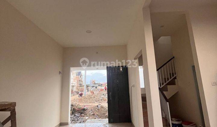 Rumah 2 Lantai Dekat Kampus Uin Alauddin Makassar  2