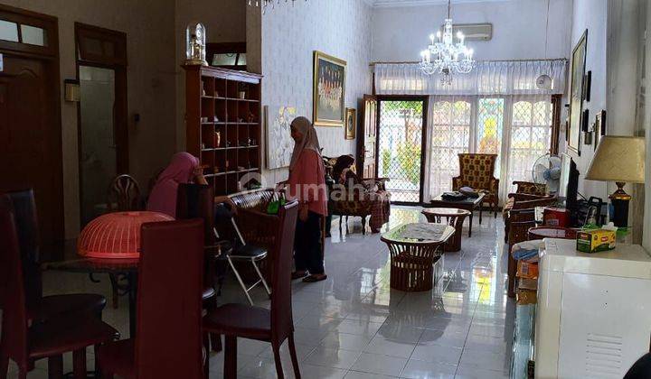 Rumah Dharmahusada Indah Dijual Murah Siap Huni Row 3 Mobil SHM 2