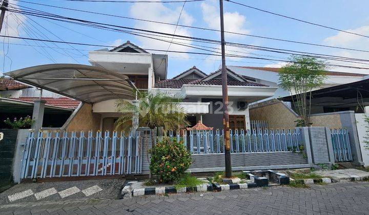 Rumah Dharmahusada Indah Dijual Murah Siap Huni Row 3 Mobil SHM 1