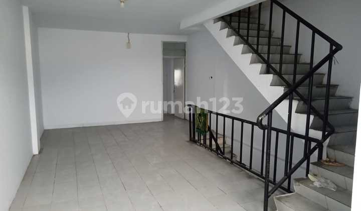 For Rent Ruko Lokasi Strategis di Kebayoran Lama