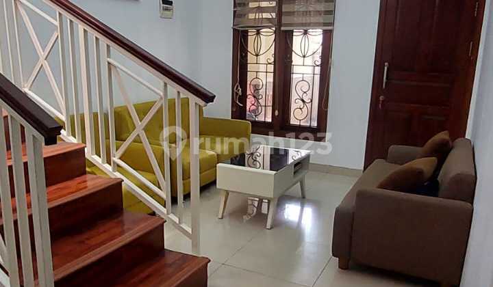 For Sale Rumah Komplek Siap Huni di Kebayoran Lama