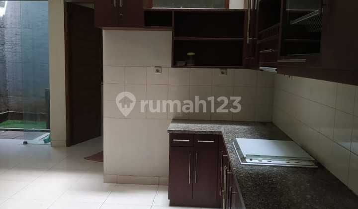For Rent Rumah Lokasi Strategis Di Jakarta Selatan For Rent Rumah Lokasi Strategis Di Jakarta Selatan