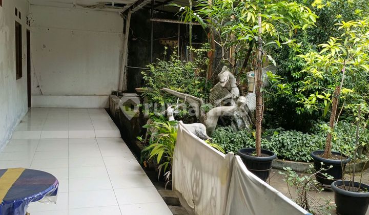 For Sale Rumah Dengan Lingkungan Tenang Dan Strategis