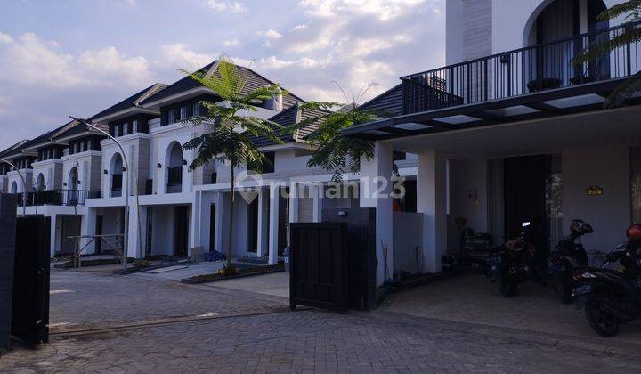 Rumah 2 Lantai View Seperti Villa One Gate Pudak Payung 1