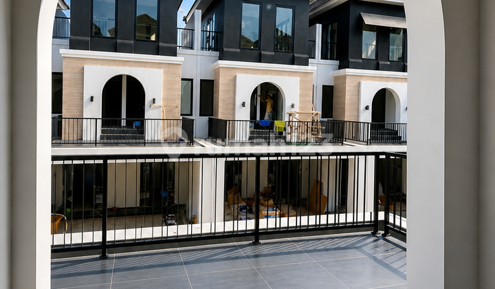 Here is the English translation:

Ready House in the Heart of Semarang City, Private Cluster
