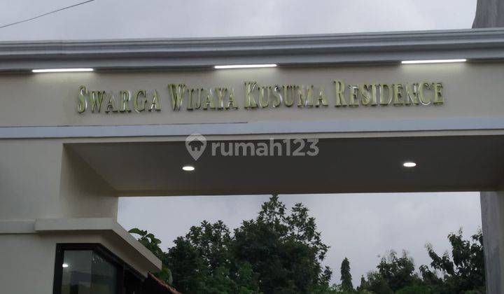 Rumah 2 Lantai Bagus SHM di Ringgomulyo, Tuban 3