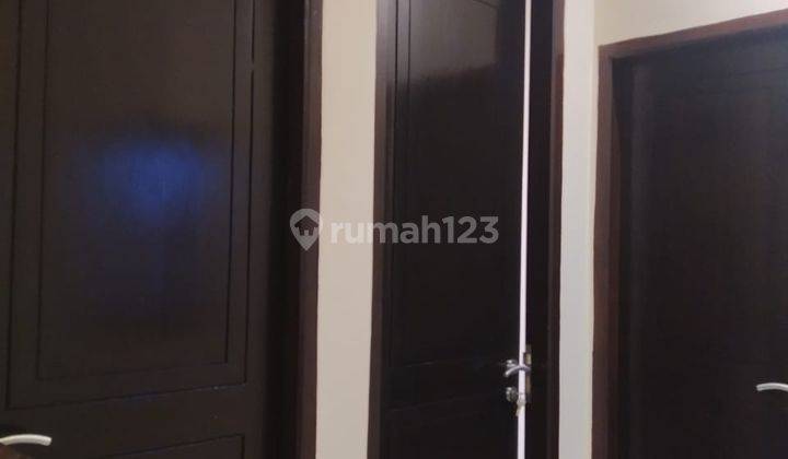 Rumah 2 Lantai Bagus SHM di Ringgomulyo, Tuban 7