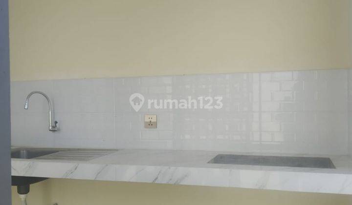Rumah 2 Lantai Bagus SHM di Ringgomulyo, Tuban 18