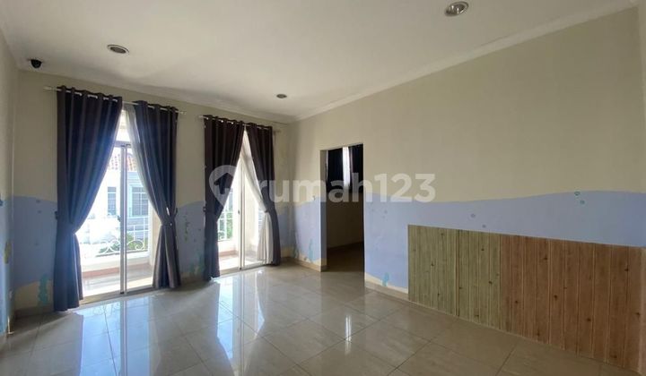 Rumah pik1 view danau  2