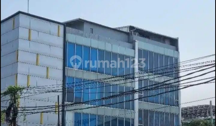 Ruko 7 lantai d pluit d tepi jalan ada lift di jual cepat