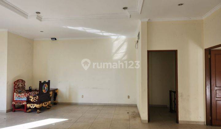 Rumah Hoek 3 Lantai D Pik Di Jual Turun Harga Murah Siap Huni 2