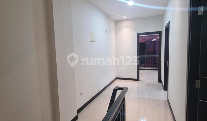 Golf Island 4-Storey Shop House Ready for Use, Quick Lease Golf Island 4-Storey Shop House Ready for Use, Quick Lease