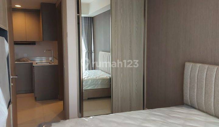 Gold Coast 1 Kamar Tidur Furnished Baru Di Jual Siap Huni 2