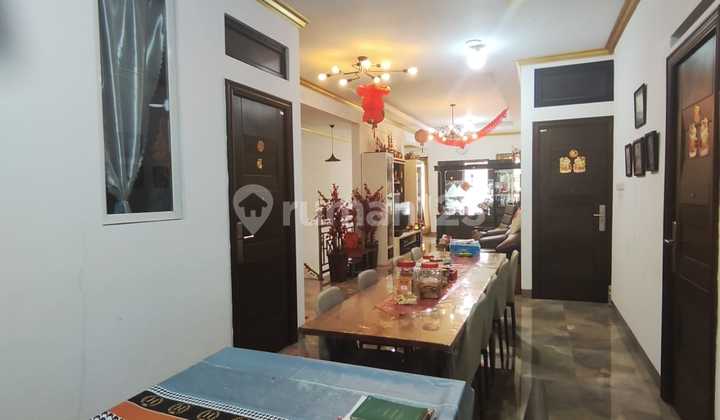 D Pik 3-Story House Ready to Live In For Sale Quick Good Condition