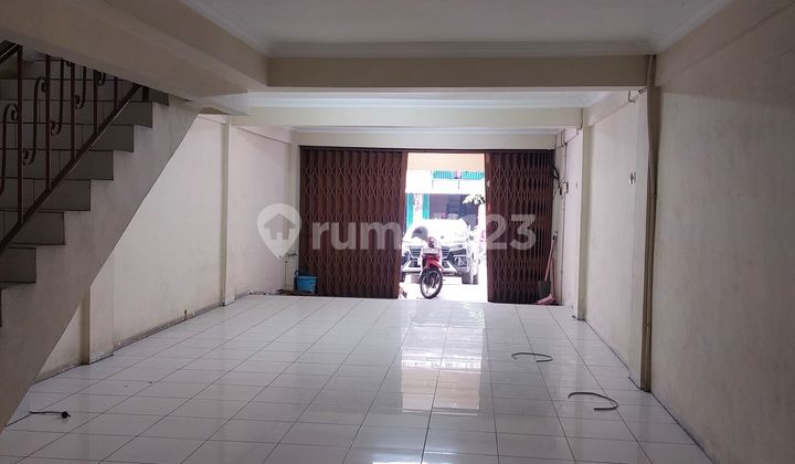 Kapuk 4 LT D for Sale Ready to Occupy Good Condition Eligible for KPR 1