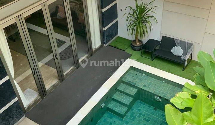 Rumah Mewah Cluster Chopin Furnish Ada Pool Djual Siap Huni 2