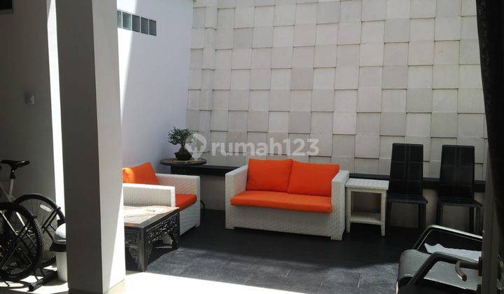 Rumah Menarik Senayan Bintaro Jaya Sektor 9 Jarang Ada Siap Huni 2