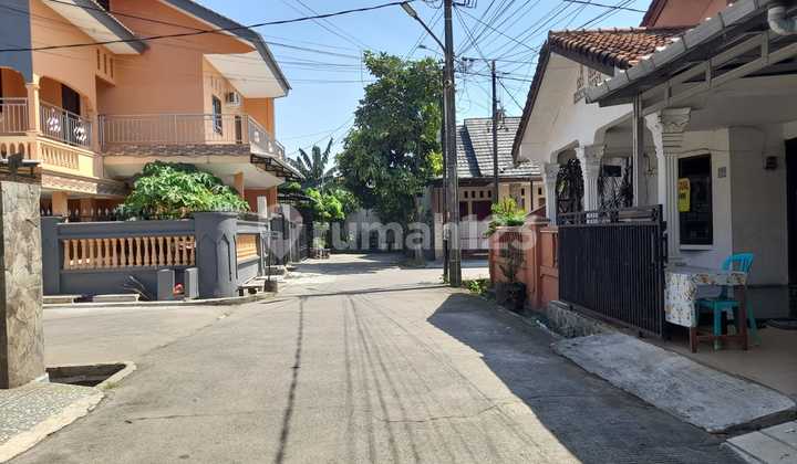 Rumah Dijual di Segitiga Emas, Perum Pemda Blok C. Jatiasih Bekasi 2
