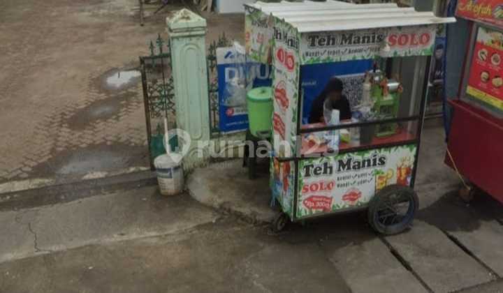 Rumah Strategis Lahan Luas Pinggir Jalan Raya Kincan, Bekasi