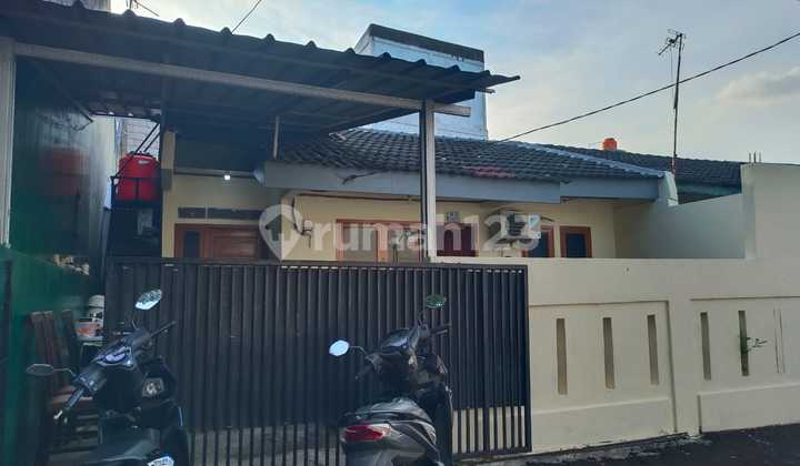 Spacious House, Reasonable Price, Needs Minimal Renovation