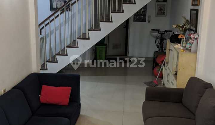 Rumah Mungil Tengah Kota Bekasi 2