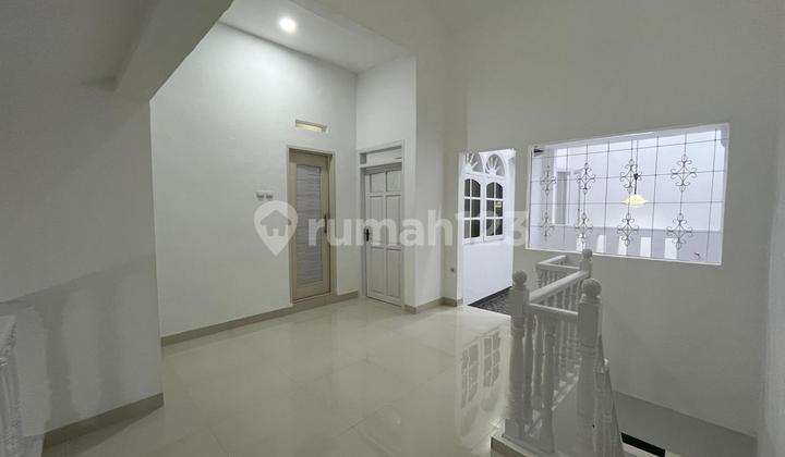 Rumah Mewah 2 Lantai Jakarta Timur 2