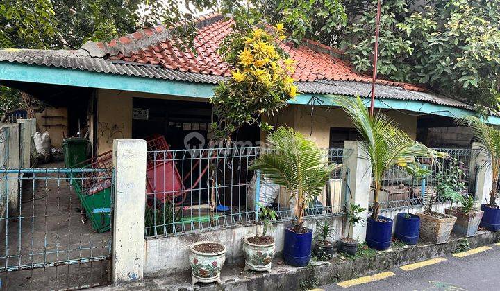 Rumah di jalan warakas V no 125 Butuh Renovasi 2